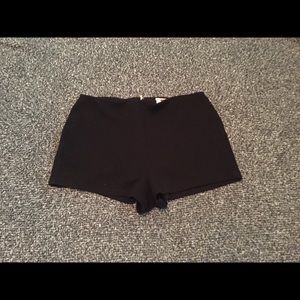 Cute stretchy black shorts